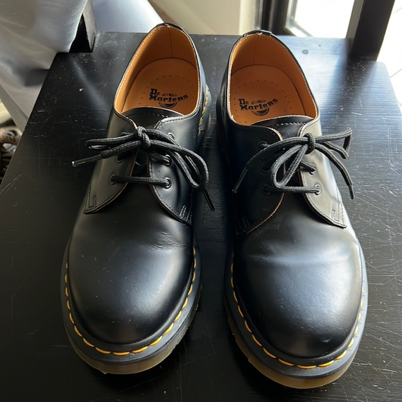 Dr. Martens Shoes - Dr Martens Ladies black oxfords